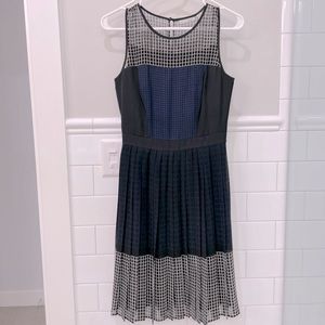 Classy size 0 Halogen pleated dress
